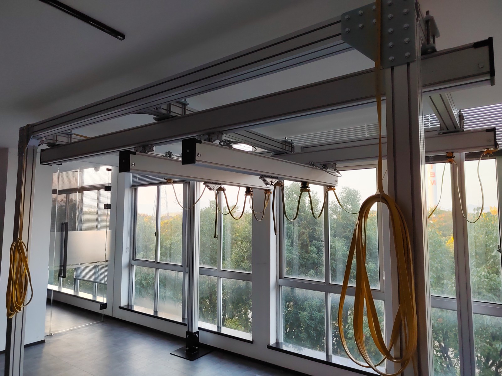 Design Features of Aluminum Suspension Bridge Crane